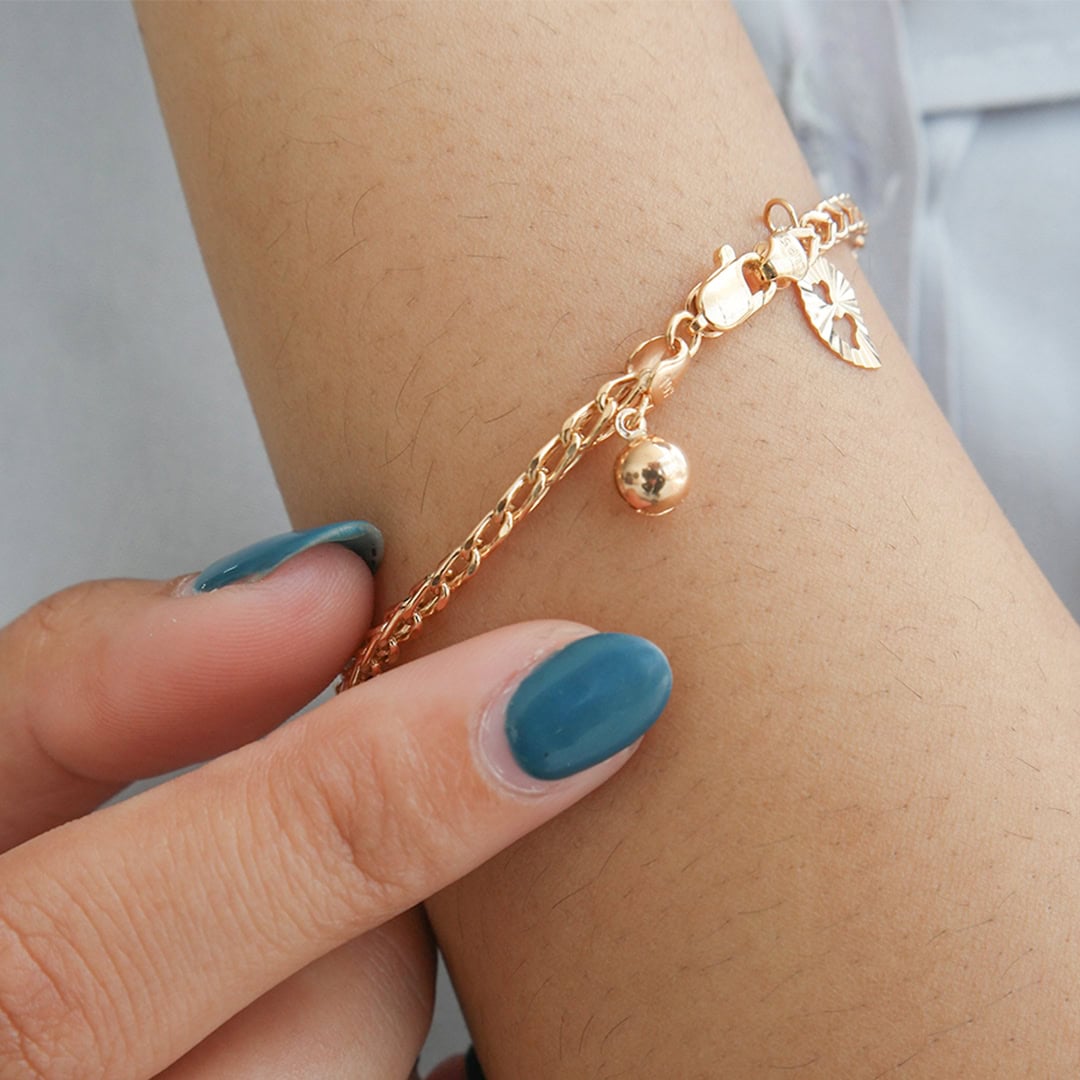 Ilustrasi gelang emas