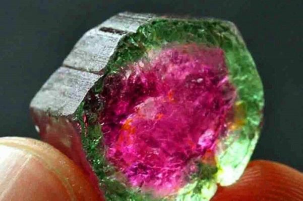 Turmalin Semangka - geologyin.com