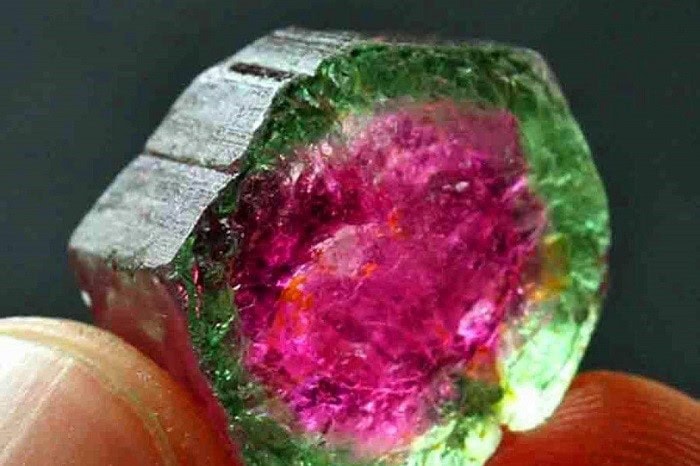 Turmalin Semangka - geologyin.com