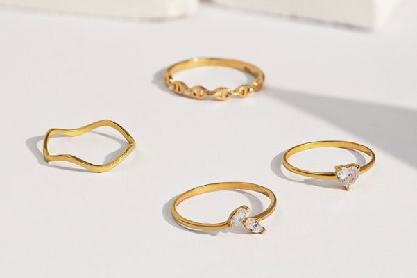 Ilustrasi perhiasan emas - Toko Mas Jawa